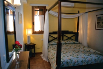 Ferienhäuser Petroto